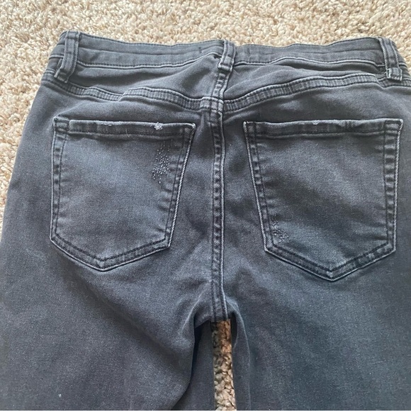 We the Free Distressed Faded Black Skinny Jeans Sz 26 - Picture 3 of 6